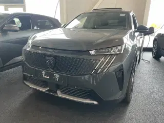 Peugeot e-3008 77 GT Pack