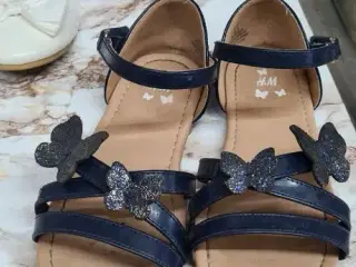Piger sandaler