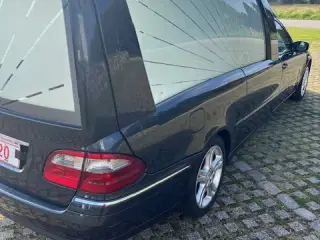 Mercedes Rustvogn BINZ