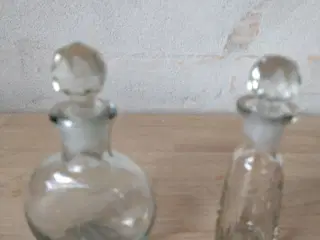 2 små flasken 