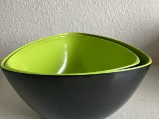 Herstal skåledes i plast , sort/grøn