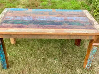 Spisebord i egetræ – 140 x 70 cm