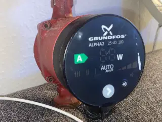 Grundfos cirkulationspumpe 