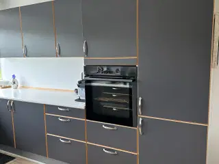 Designa køkken antracit grå