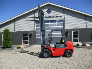 PlusPower 25 2500kg truck, med hydraulisk sideskift