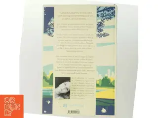 Uovervindelig sommer af Alice Adams (f. 1975) (Bog)