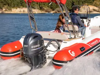 Yamaha F80