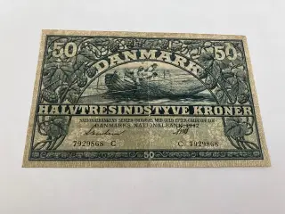 50 Kroner 1942 C - Folder og slid nederst