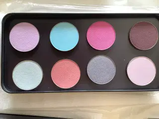 Prof. Eyeshadow.