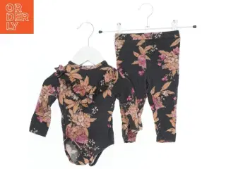 Blomsterprint bodystocking og leggings sæt fra Petit (str. 62)