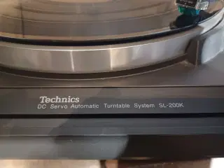 Technics SL-200K halvautomatisk pladespiller 