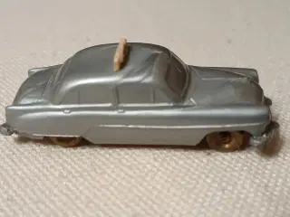 Pilot, Opel Kaptajn.