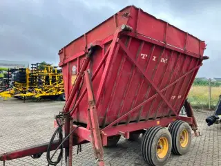 - - - Timberjack VI