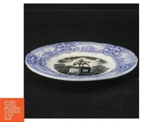 Dekorativ porcelæn tallerken (str. Ø 17 cm)