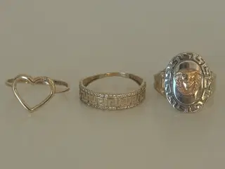 Forskellige ringe i 14 karat guld.