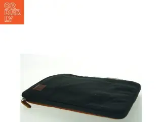 Sort laptop sleeve med tilbehørspose (str. 36x26 cm)