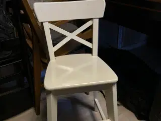 Hvid høj børnestol