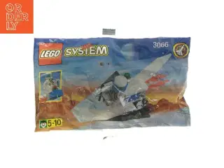 LEGO rumskib sæt 3066 fra Lego (str. 13x9,5 cm)