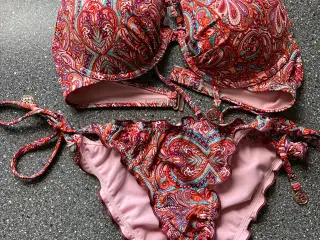 Bikini flotte farver