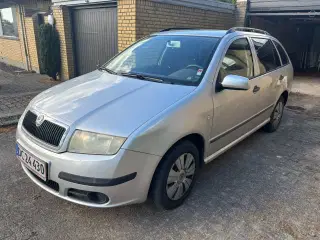 Skoda Fabia 1,4 16V 75 Ambiente Combi