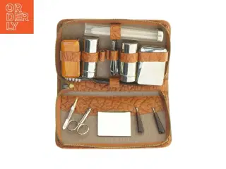 Manicure sæt i etui (str. 24 x 14 cm)