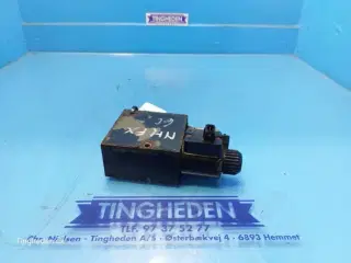 New Holland FX60 Hydraulikventil 9831828
