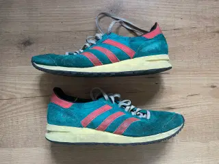 Adidas Marathon 85, str. 42 2/3 eller 8 1/2