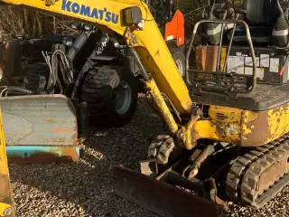 Komatsu pc18