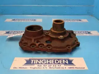 Ford 8210 Flange E0NN7049AA