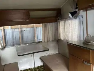 Madrasser / hynder købes