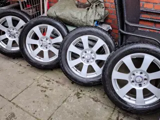 Alu hjul med vinterdæk.