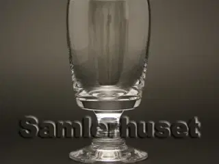 Almue, hvid Snapseglas. H:75 mm.