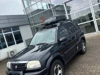 Suzuki Grand Vitara 2.5 V6 