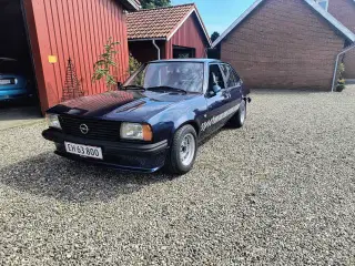 Opel Ascona 20E