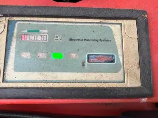 - - - XN 12