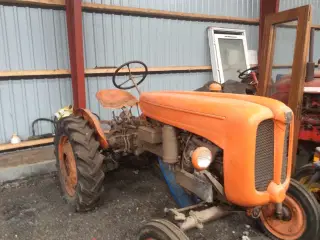 fiat 211 benzin veteran traktor  