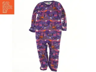 Heldragt med lande-tema fra Småfolk (str. 86)