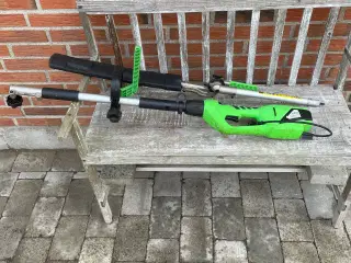 Hækklipper med lang skaft