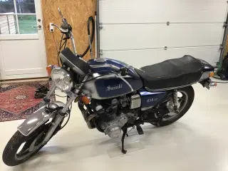 Suzuki GS 850 årg 1979 bliver lev nys i købers nav