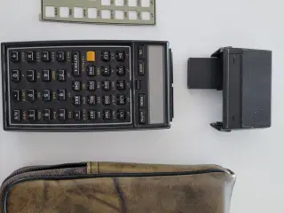 HP-41C med kortlæser og memory moduler