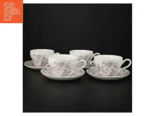 Retro porcelænskopper med underskåle fra Irma (str. Underkop 17,5 x 2 cm kop 15 x 11,5 x 7,5 cm)