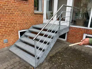 Ståltrappe galvaniseret