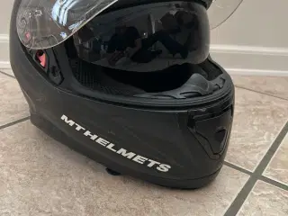 Styrthjælm