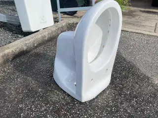 Indbygnings toilet