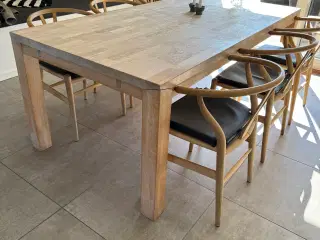 Spisebord