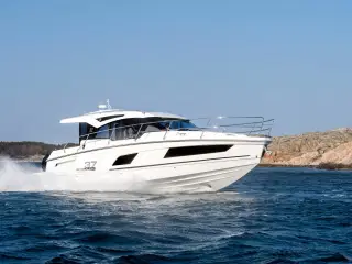 NY GRANDEZZA 37OB 2 x 400HK V10