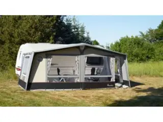 Isabella  Commondore Dawn 950 med Carbonstænger    Commondore Dawn 950 med Carbonstænger - NY  26338.00 kr