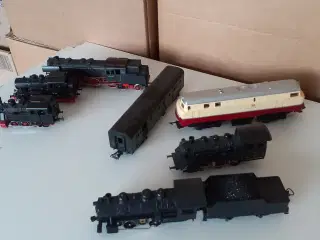 Lokomotiv lot 6 stk plus postvogn