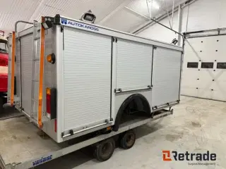 - - - Floby autokaross alukasse med værksted