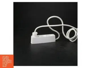 Hvid stikdåse fra E Line (str. 14,5x5,5 cm)